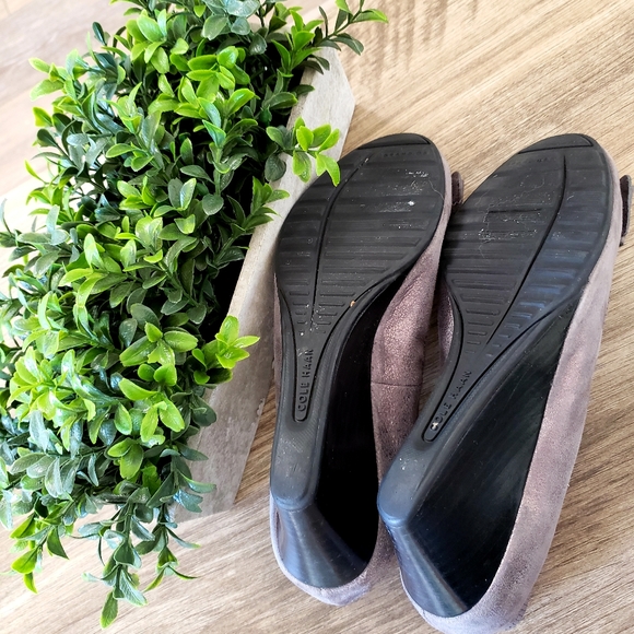 Cole Haan Tali Grand Bow Silver Suede Shoes size 5.5 - Picture 6 of 7